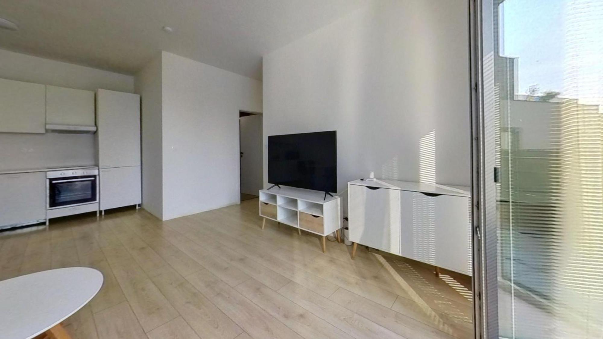 Air-Conditioned 2 Room Apartment, With Terrace, Rovinka, 302 Luaran gambar
